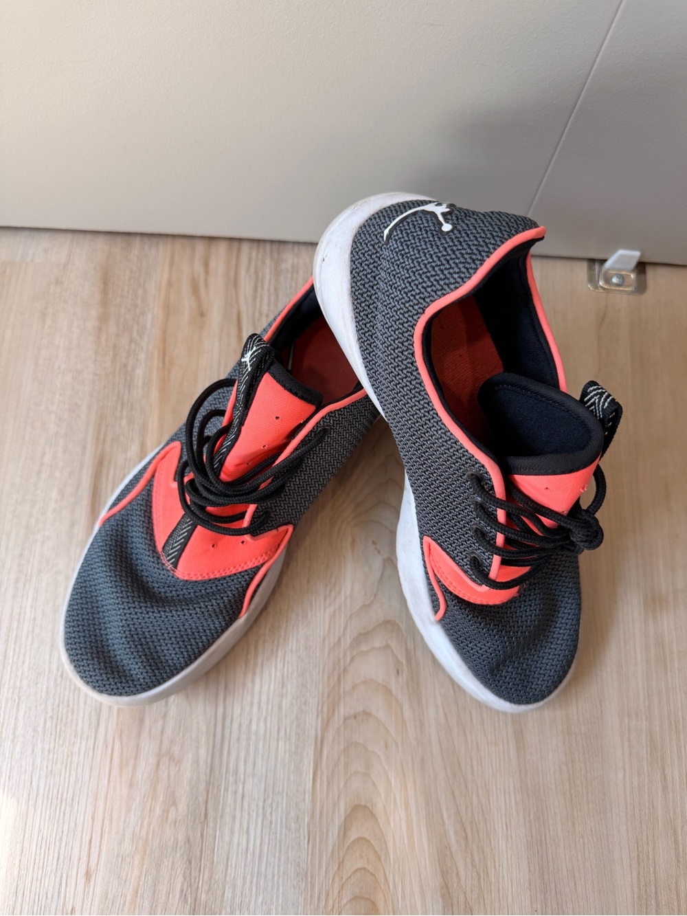Nick Jordan’s Youth Lightweight Active Sneakers - Coral Accent (6.5Y or 8W)